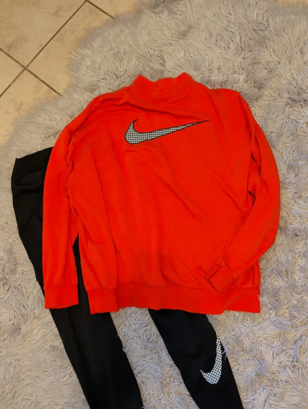 Nike bright red